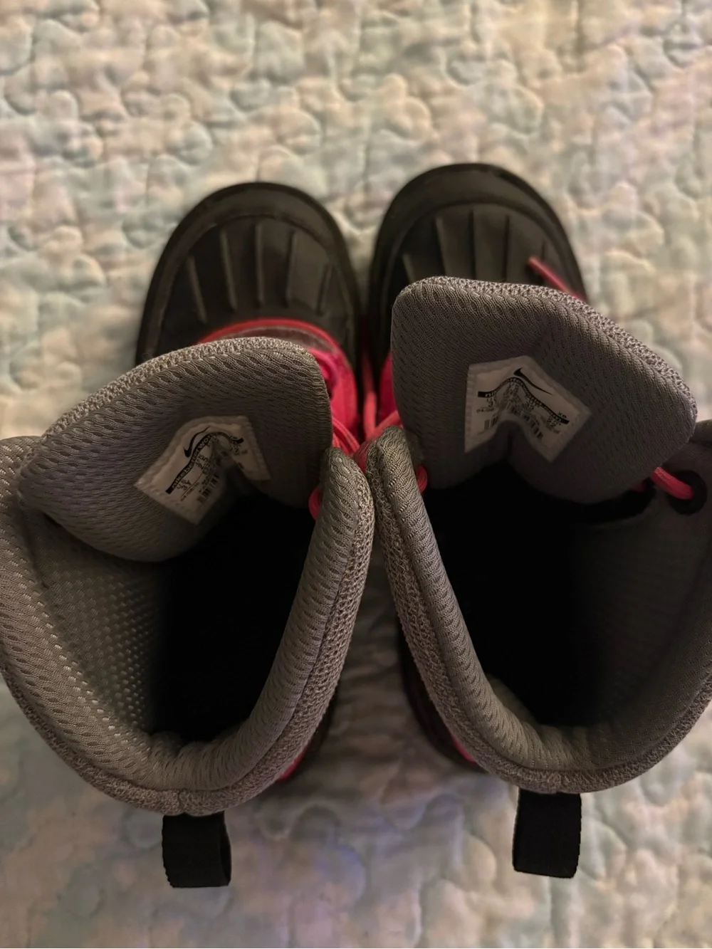 Nike ACG sturdy kids